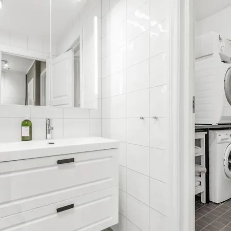 Dinbnb Calm Surroundings In Sandviken 베르겐